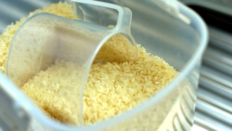 Descubre el poder de la limpieza espiritual con agua de arroz en solo 5 minutos